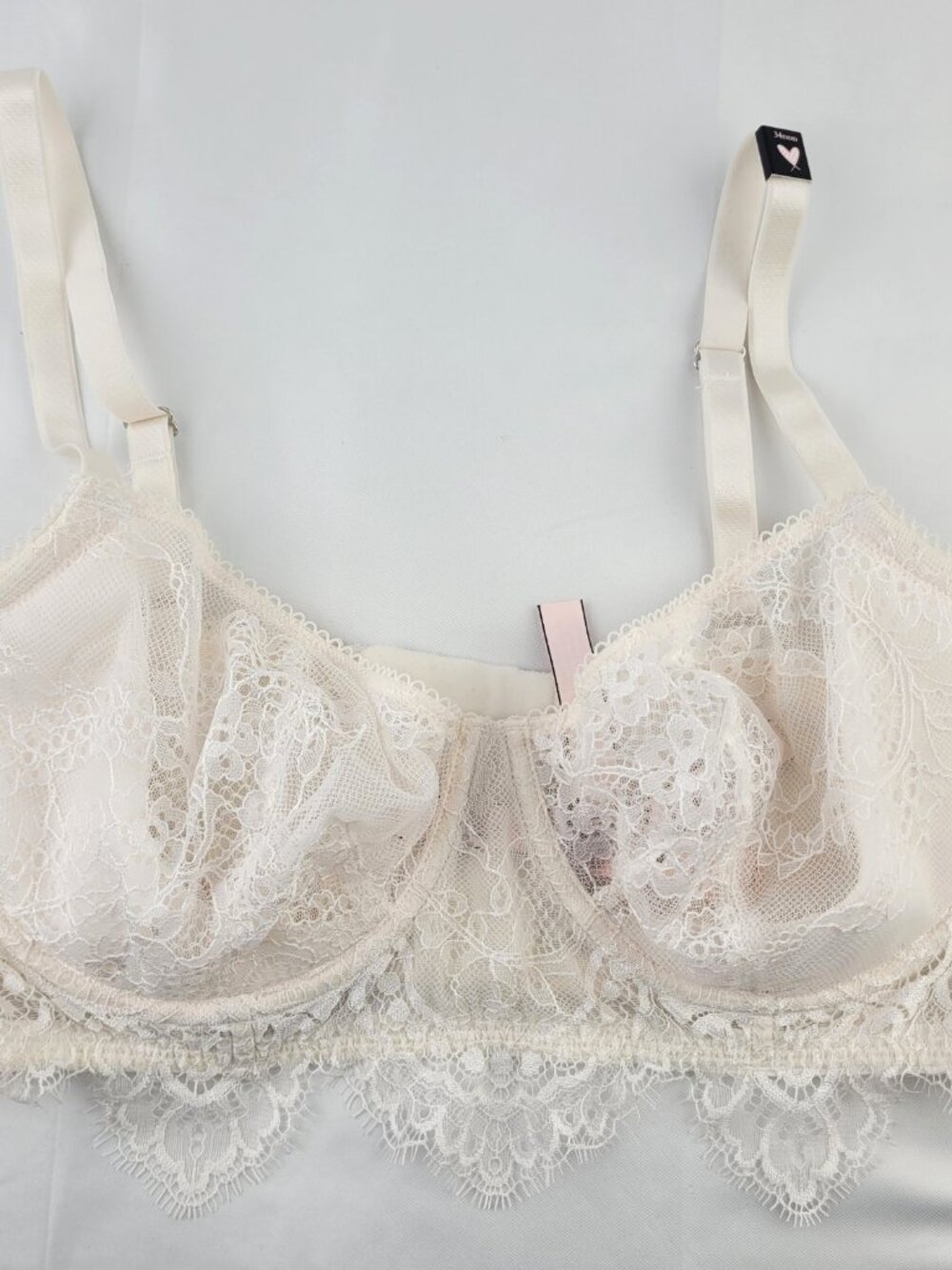 Victoria Secret Bra Dream Angel Push Up Women's 34DDD Ivory Cream Eyelash Lace